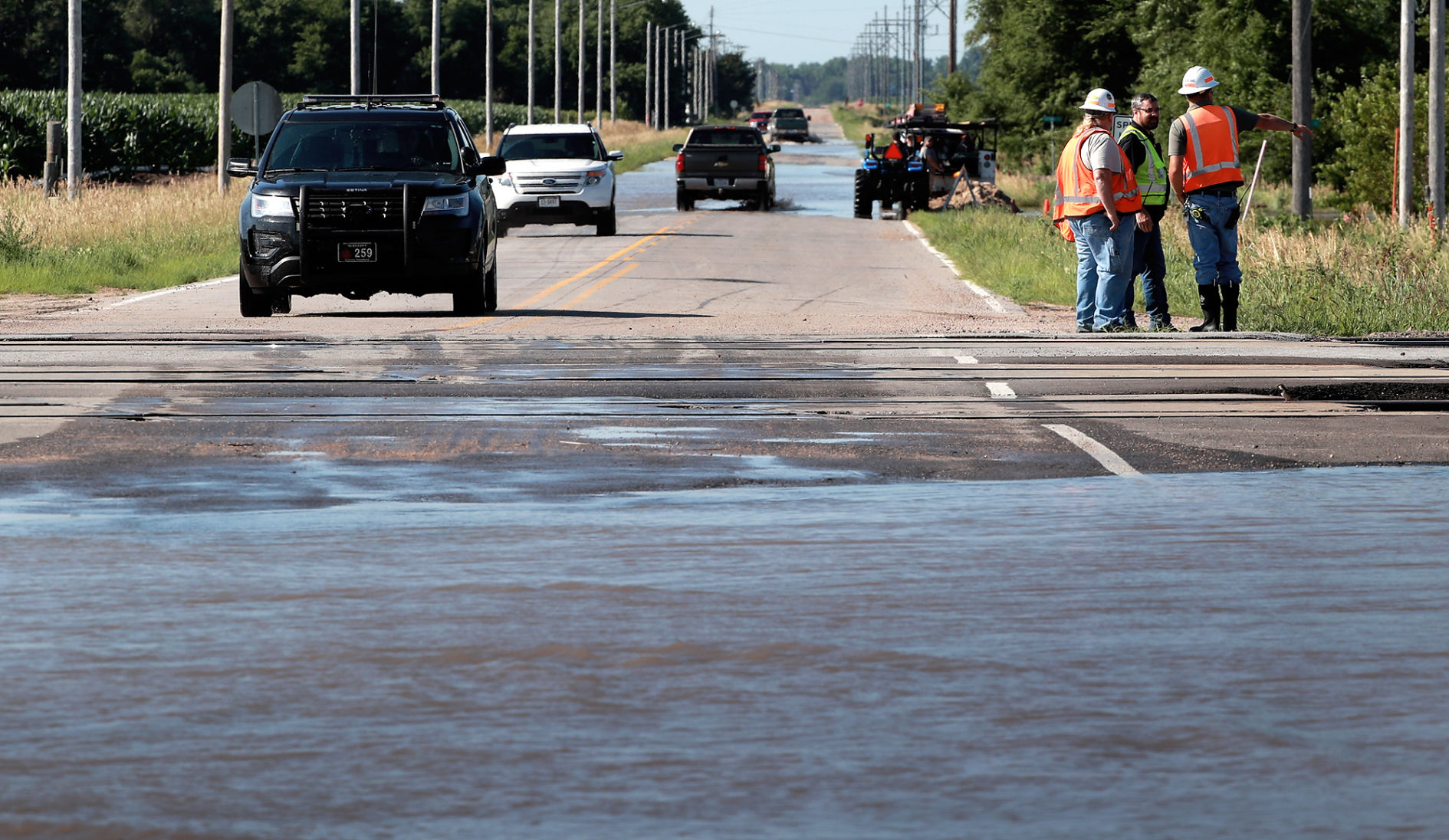 071119_GibbonFlooding04_bjs.JPG